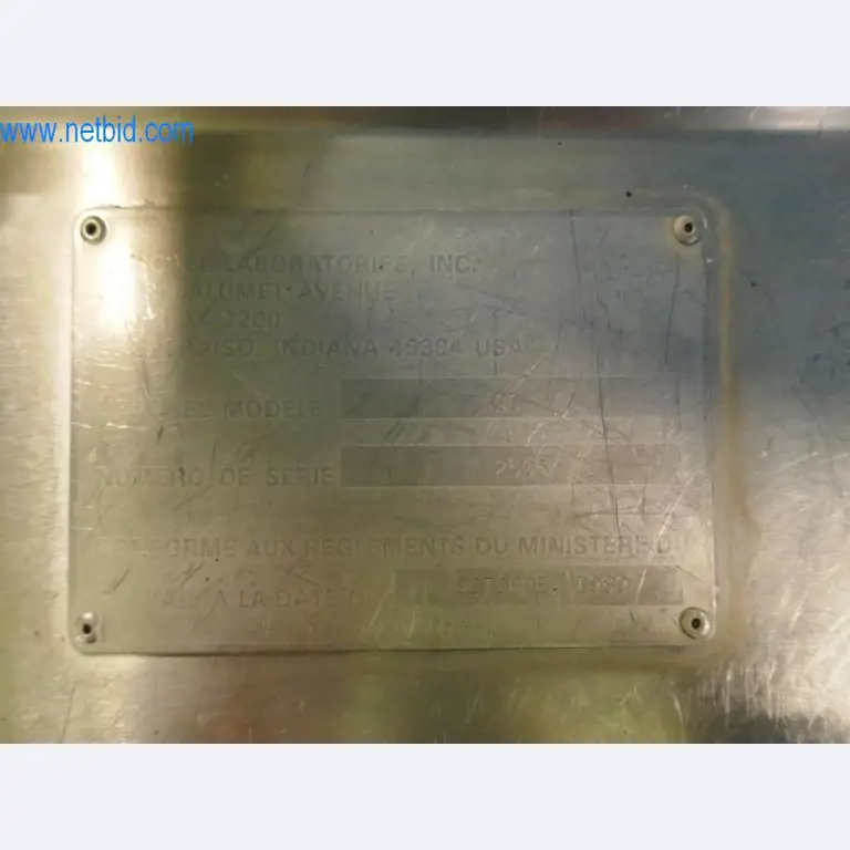 Máquinas e equipamentos técnicos do sector agroalimentar em bom estado de conservação-4