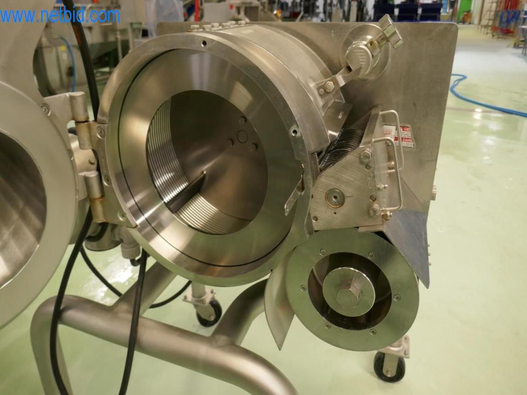 Máquinas y equipos técnicos del sector alimentario en buen estado de conservación-3