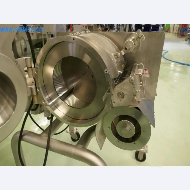 Dobro vzdrževani stroji in tehnična oprema iz živilskopredelovalnega sektorja-3