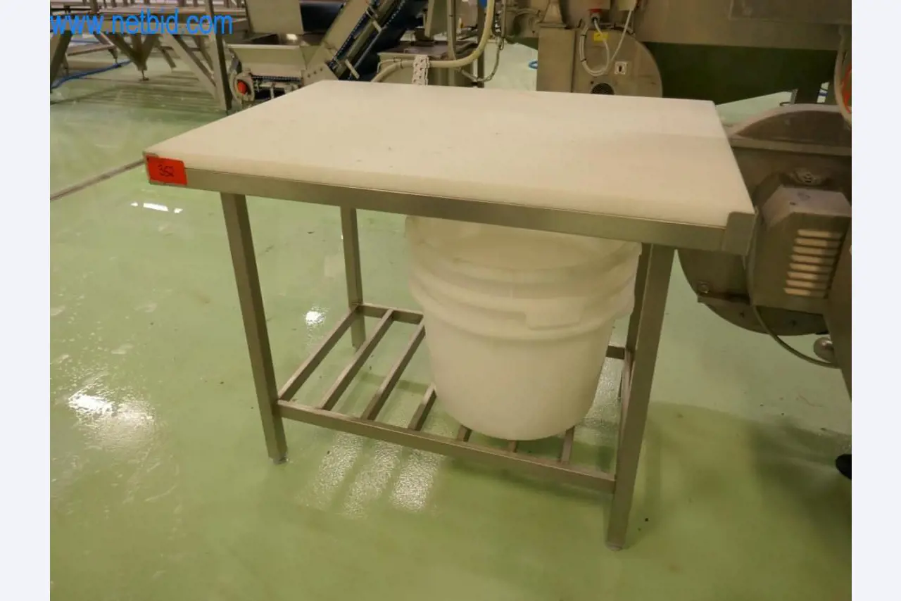 Dobro vzdrževani stroji in tehnična oprema iz živilskopredelovalnega sektorja-5