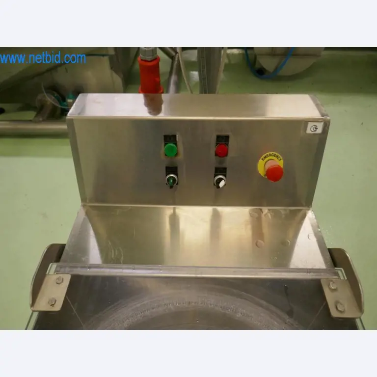 Dobro vzdrževani stroji in tehnična oprema iz živilskopredelovalnega sektorja-2