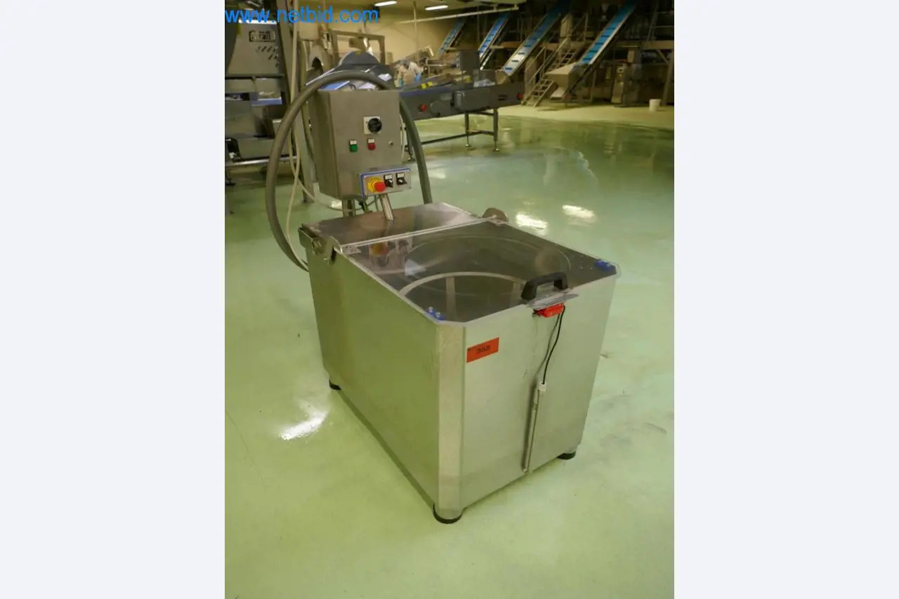 Dobro vzdrževani stroji in tehnična oprema iz živilskopredelovalnega sektorja-4