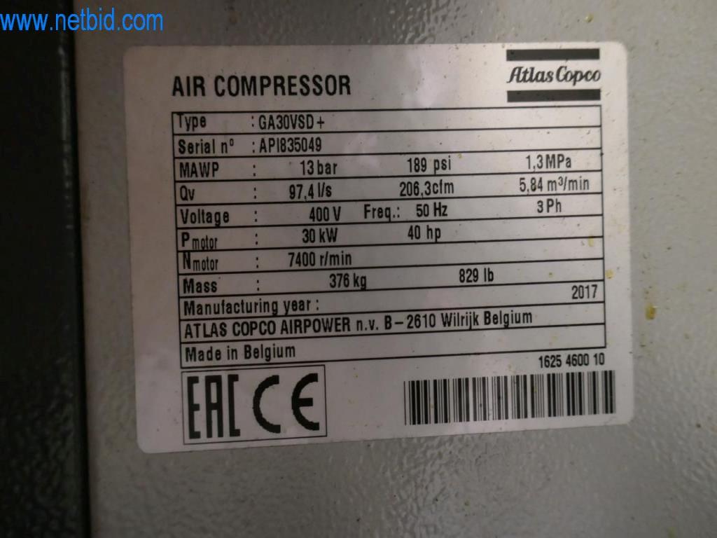 Máquinas y equipos técnicos del sector alimentario en buen estado de conservación-6