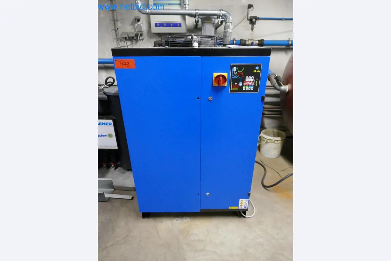 Dobro vzdrževani stroji in tehnična oprema iz živilskopredelovalnega sektorja-1