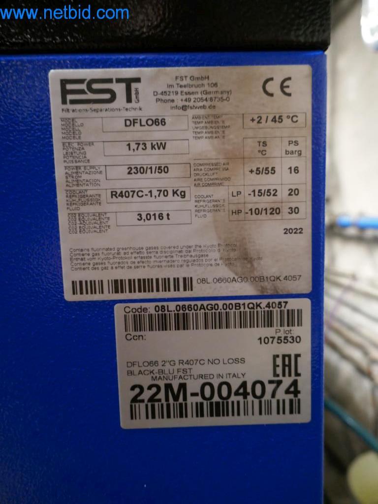 Máquinas y equipos técnicos del sector alimentario en buen estado de conservación-2