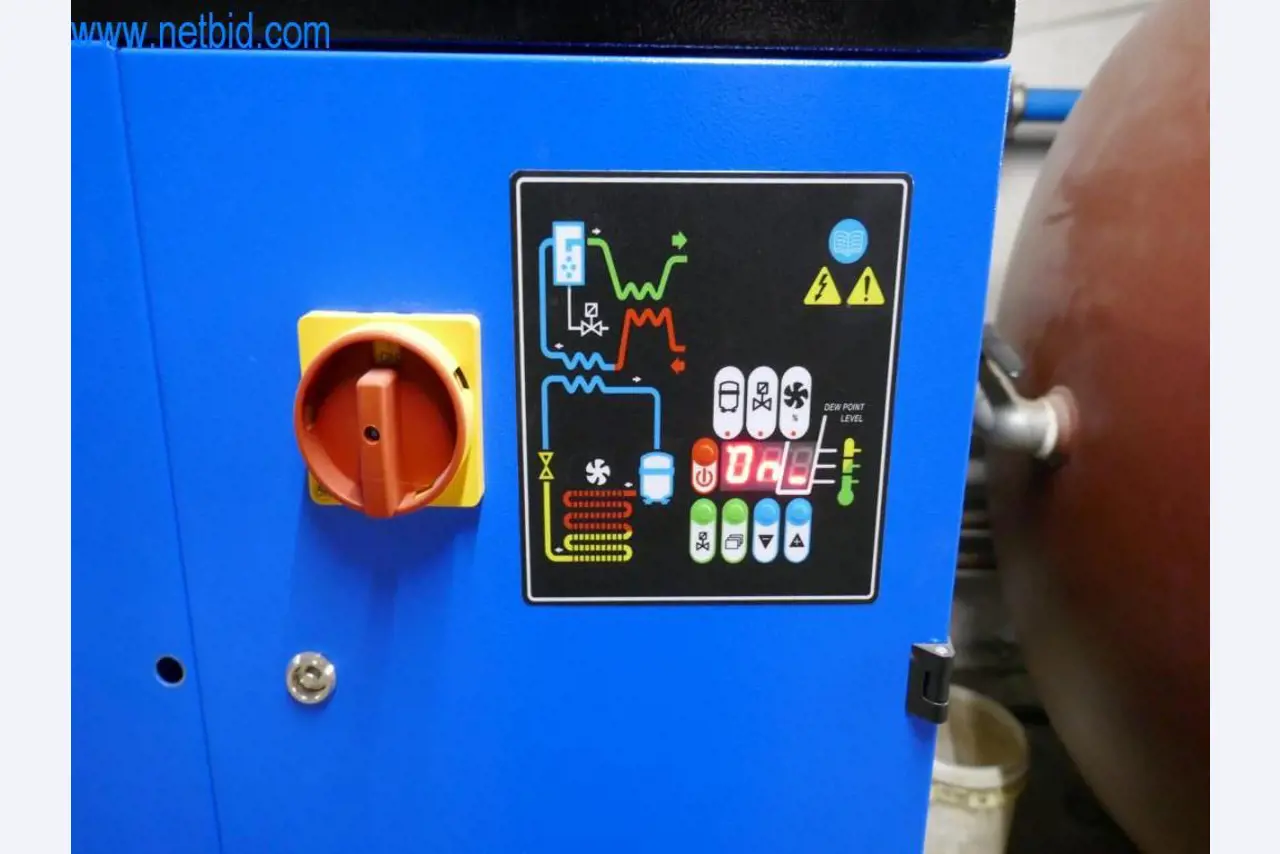 Dobro vzdrževani stroji in tehnična oprema iz živilskopredelovalnega sektorja-3