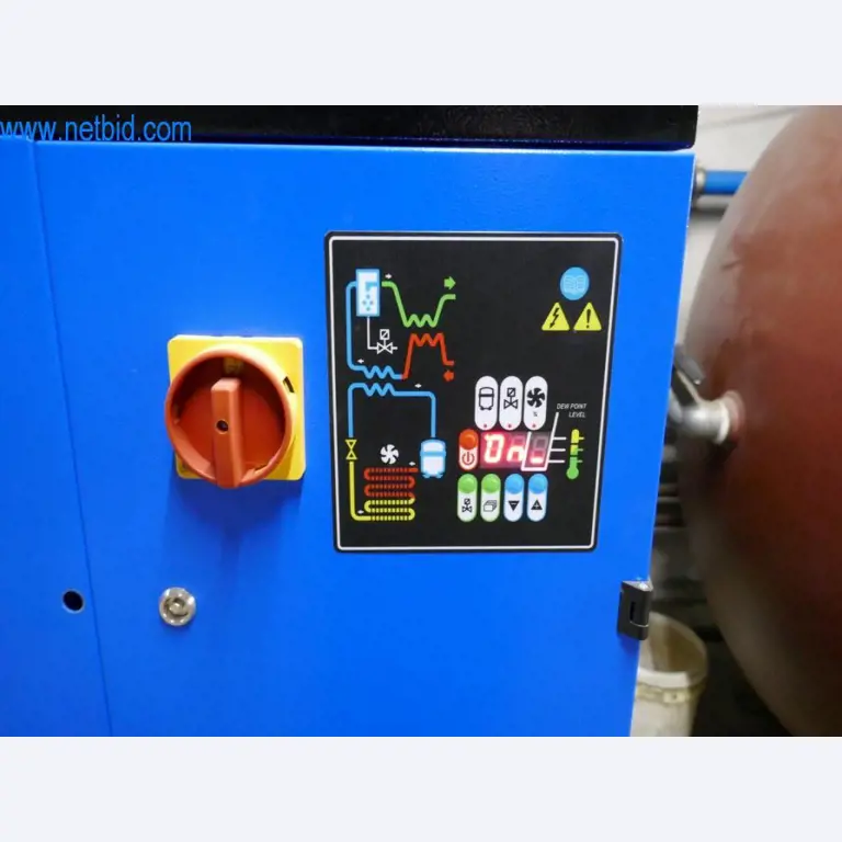 Dobro vzdrževani stroji in tehnična oprema iz živilskopredelovalnega sektorja-3