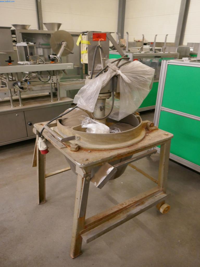 Máquinas y equipos técnicos del sector alimentario en buen estado de conservación-8