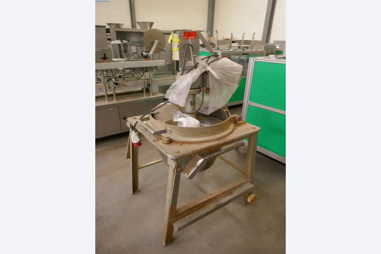 Dobro vzdrževani stroji in tehnična oprema iz živilskopredelovalnega sektorja-8