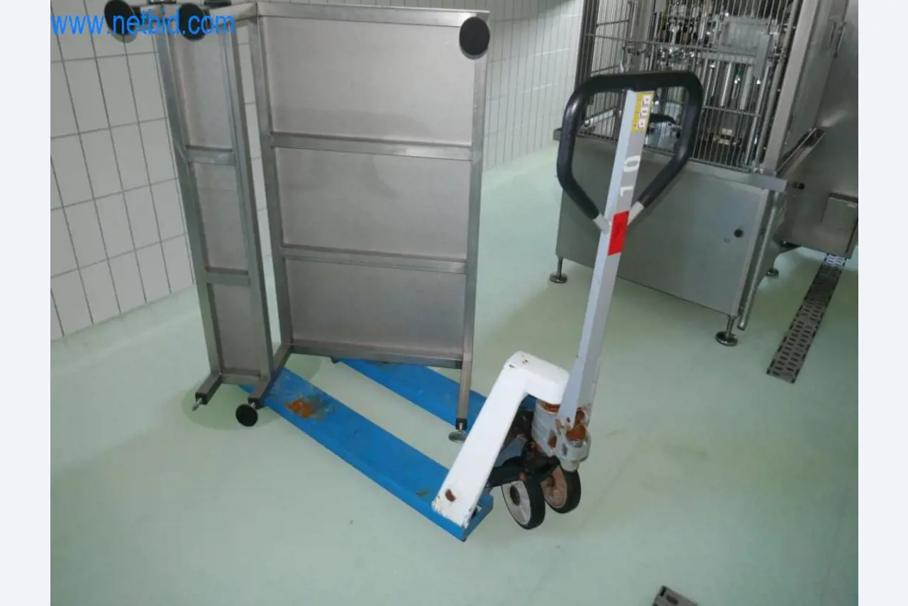 Máquinas e equipamentos técnicos do sector agroalimentar em bom estado de conservação-13