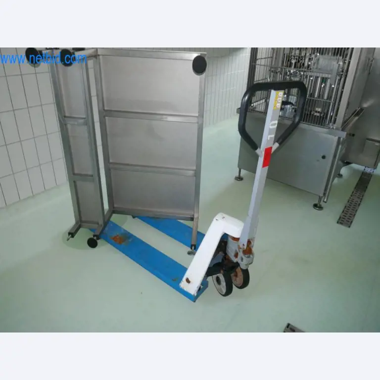 Máquinas e equipamentos técnicos do sector agroalimentar em bom estado de conservação-13