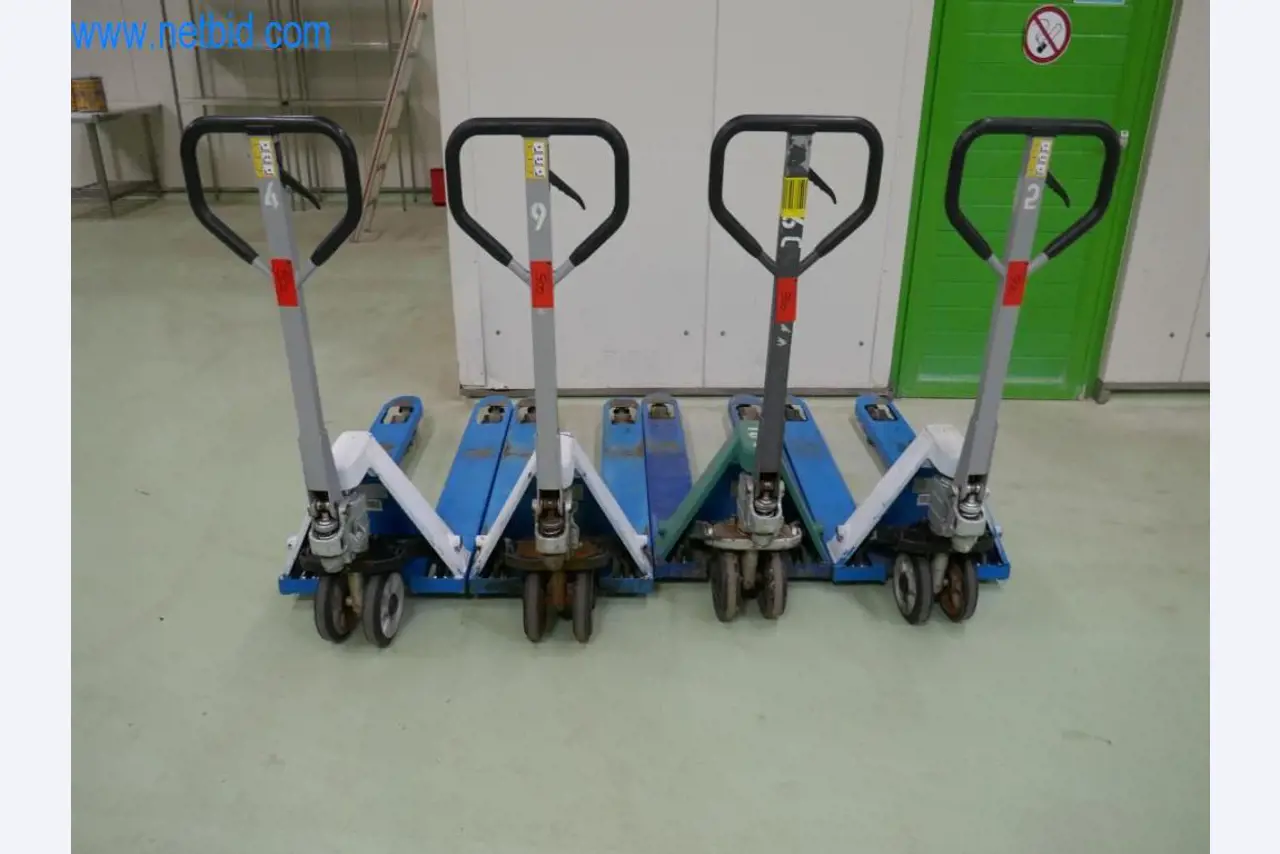 Máquinas e equipamentos técnicos do sector agroalimentar em bom estado de conservação-4