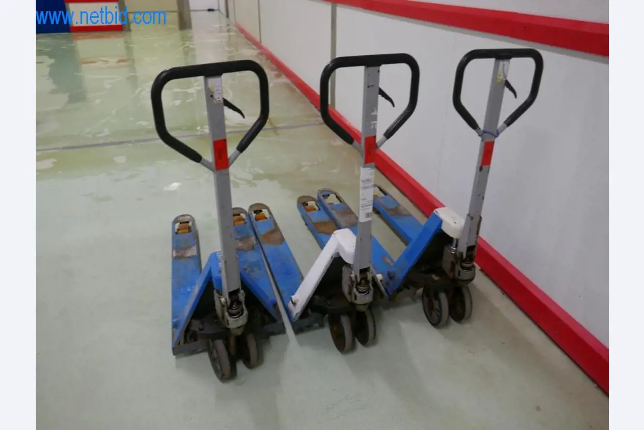 Máquinas e equipamentos técnicos do sector agroalimentar em bom estado de conservação-6