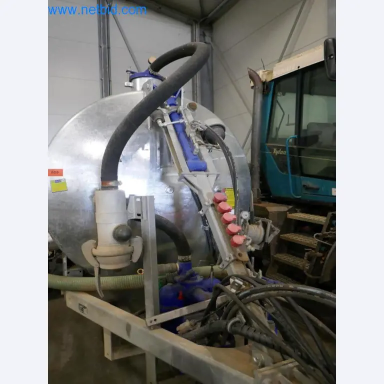 Dobro vzdrževani stroji in tehnična oprema iz živilskopredelovalnega sektorja-3