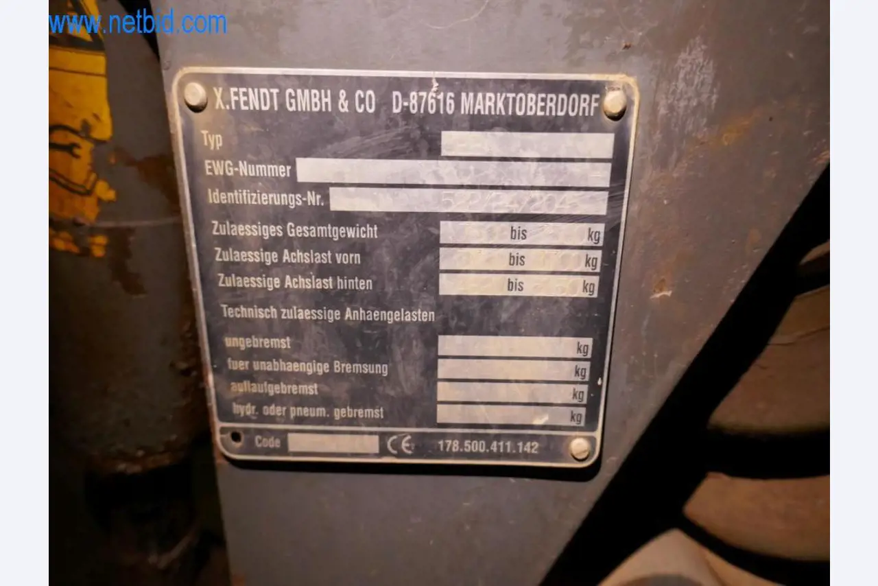 Máquinas e equipamentos técnicos do sector agroalimentar em bom estado de conservação-10