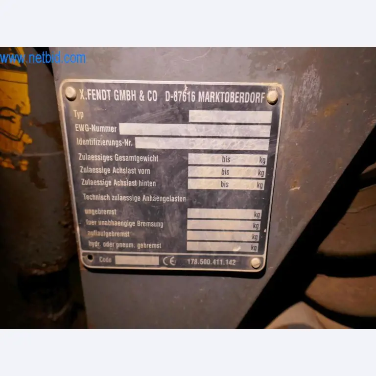 Máquinas e equipamentos técnicos do sector agroalimentar em bom estado de conservação-10