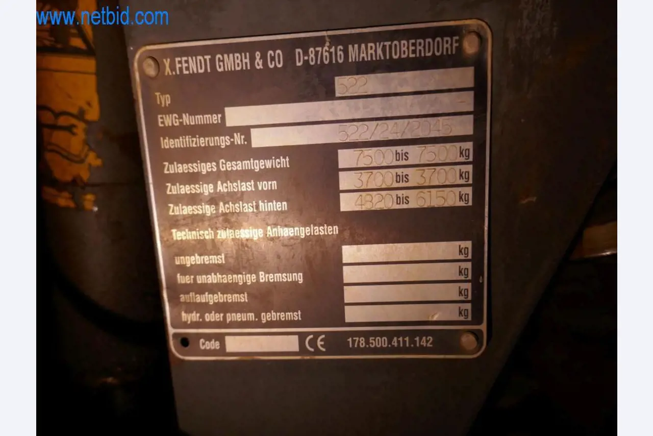 Máquinas e equipamentos técnicos do sector agroalimentar em bom estado de conservação-11