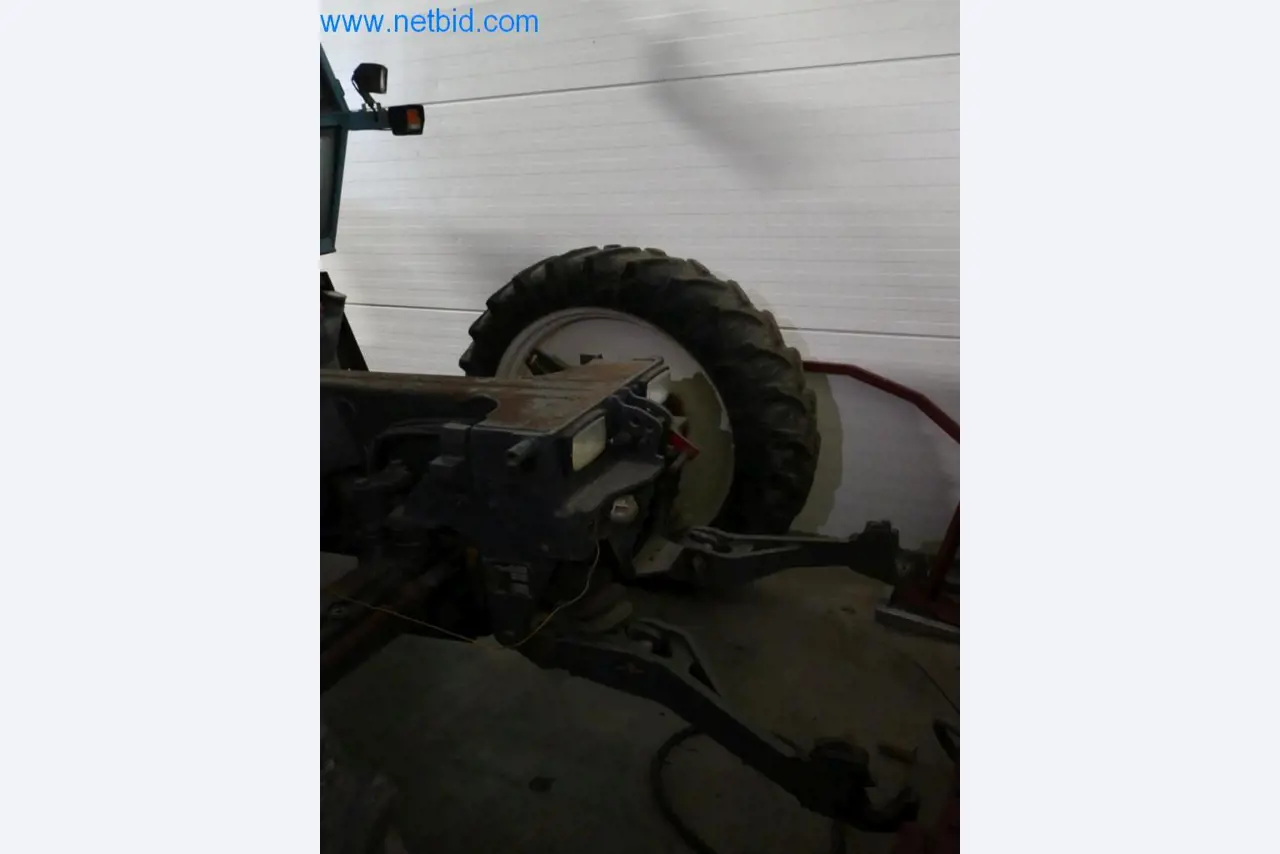 Máquinas e equipamentos técnicos do sector agroalimentar em bom estado de conservação-12