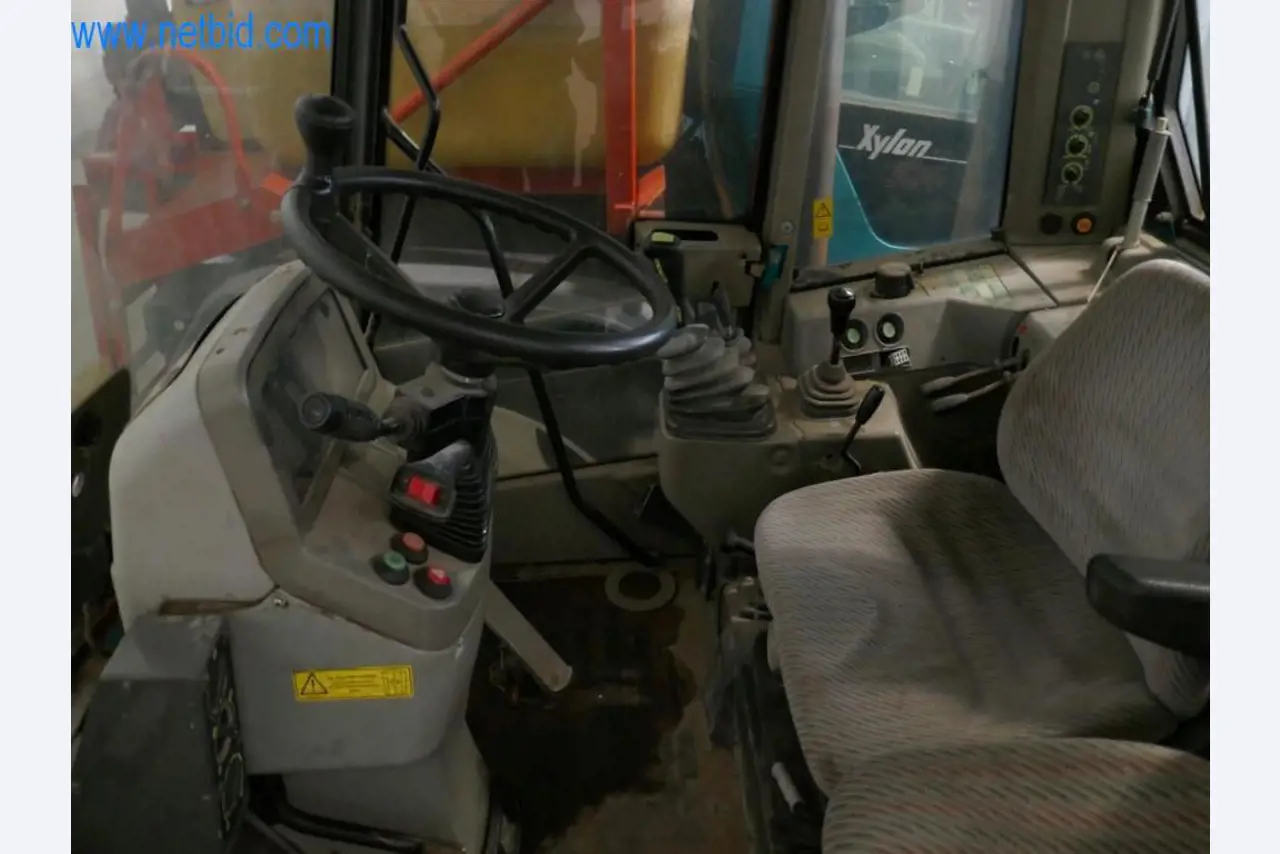 Máquinas e equipamentos técnicos do sector agroalimentar em bom estado de conservação-15