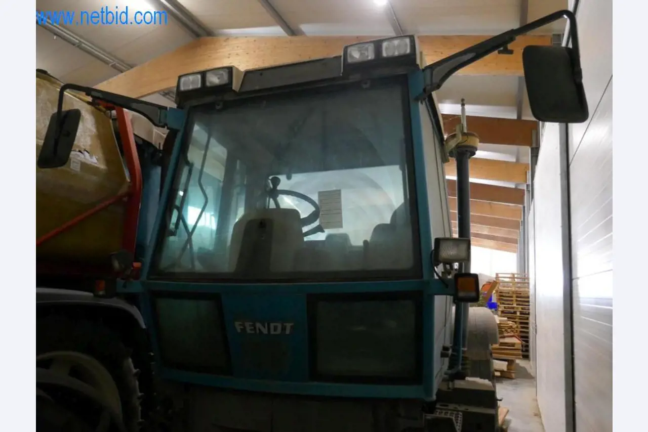 Máquinas e equipamentos técnicos do sector agroalimentar em bom estado de conservação-8