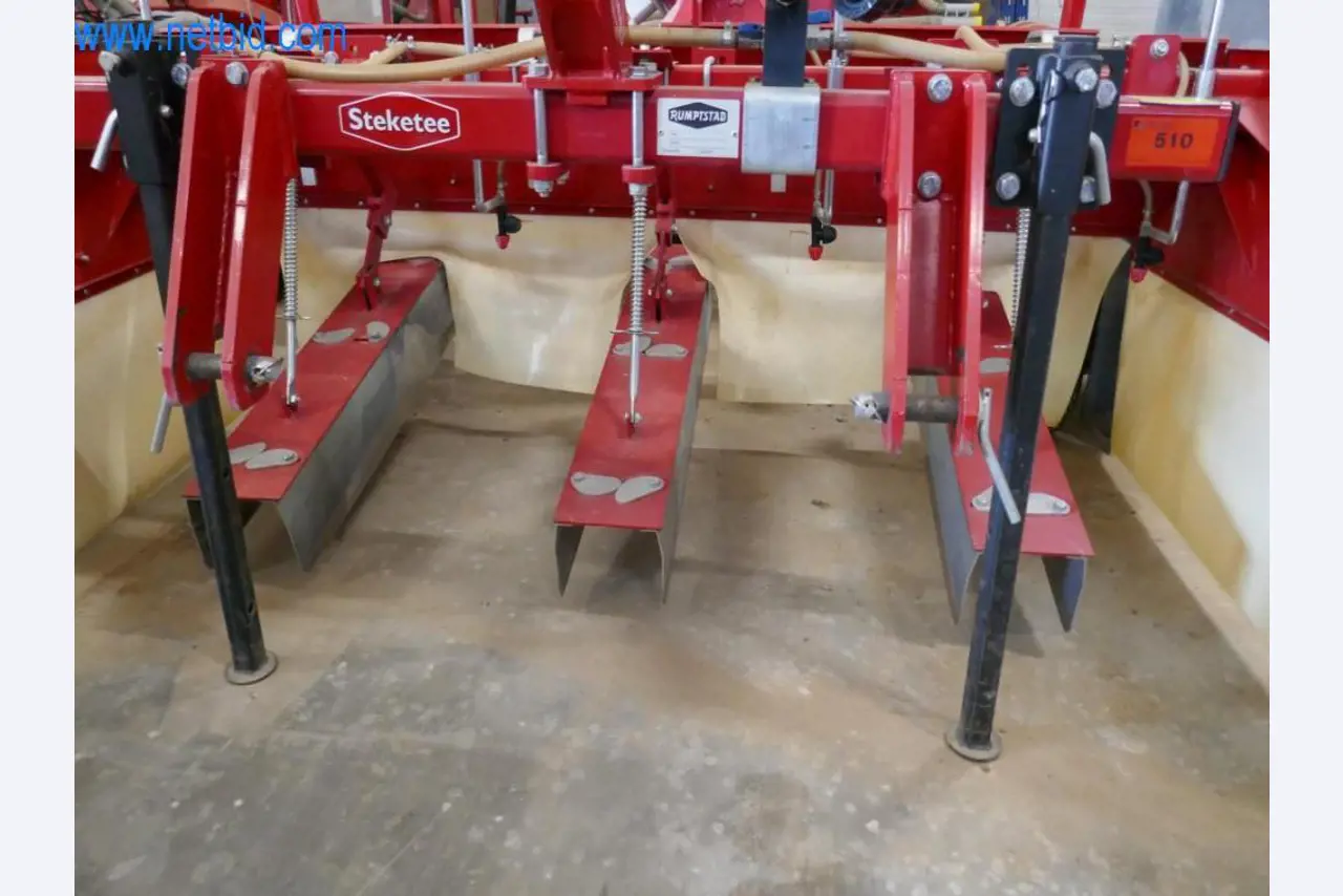 Máquinas e equipamentos técnicos do sector agroalimentar em bom estado de conservação-3