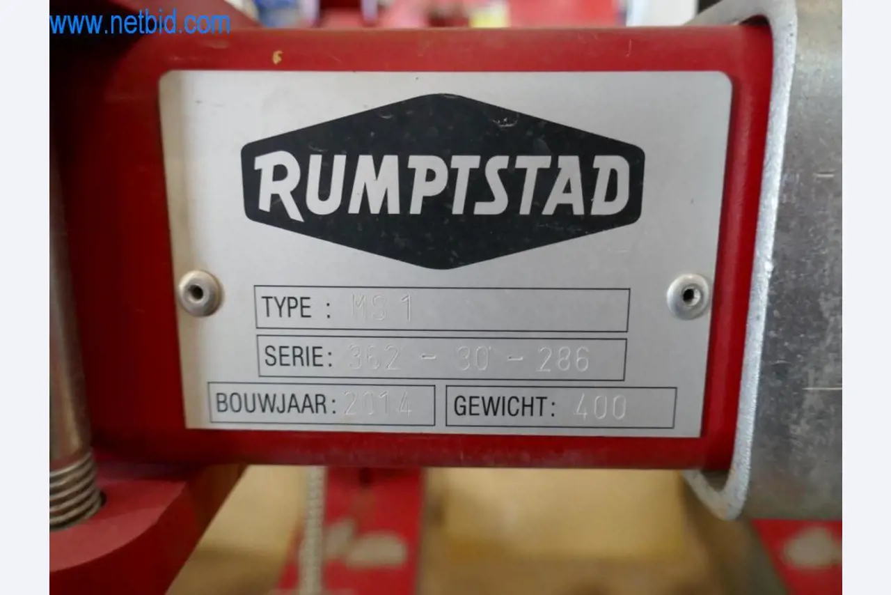 Máquinas e equipamentos técnicos do sector agroalimentar em bom estado de conservação-5