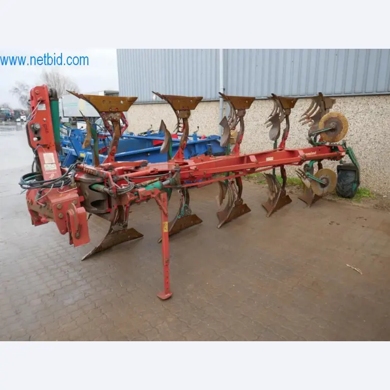 Máquinas e equipamentos técnicos do sector agroalimentar em bom estado de conservação-4