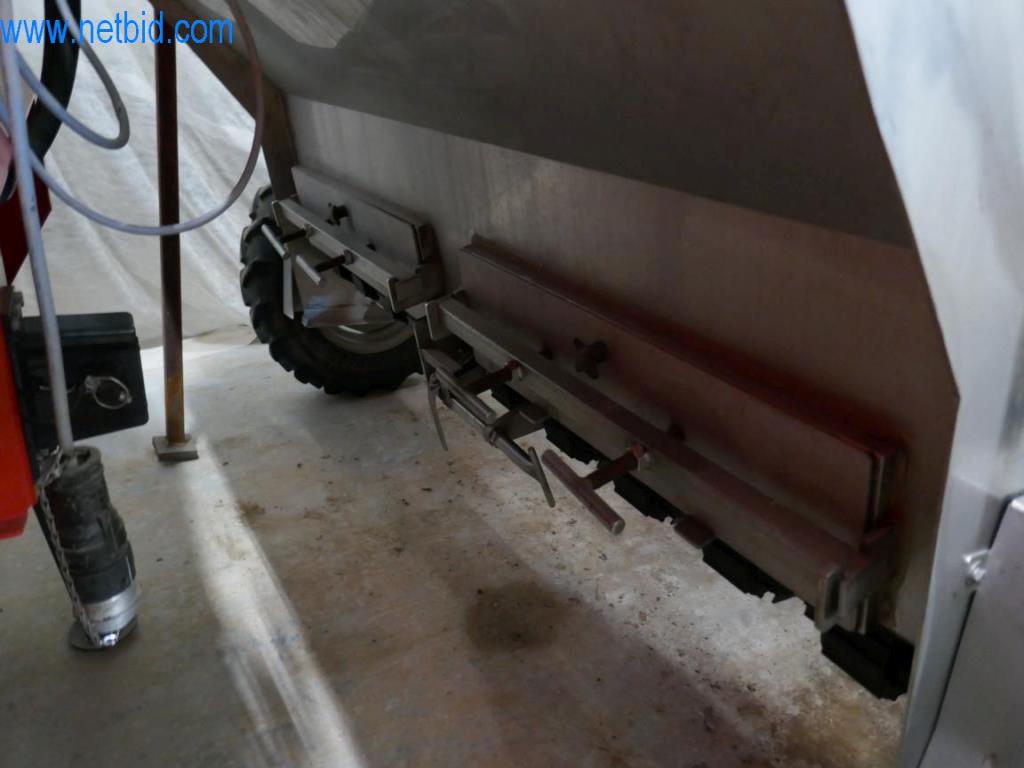 Máquinas y equipos técnicos del sector alimentario en buen estado de conservación-2