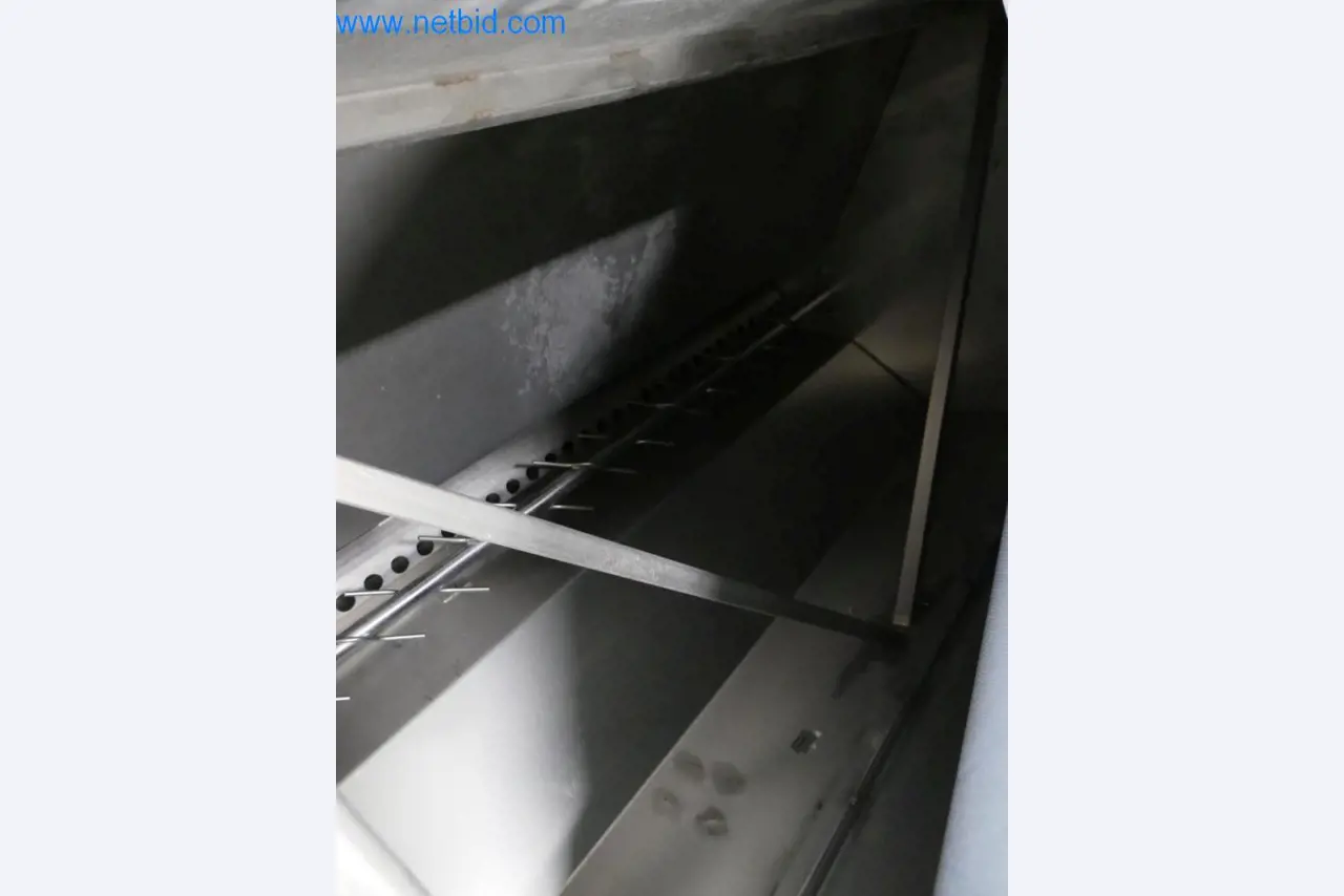 Dobro vzdrževani stroji in tehnična oprema iz živilskopredelovalnega sektorja-3