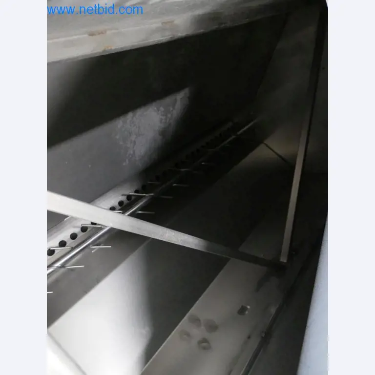 Dobro vzdrževani stroji in tehnična oprema iz živilskopredelovalnega sektorja-3