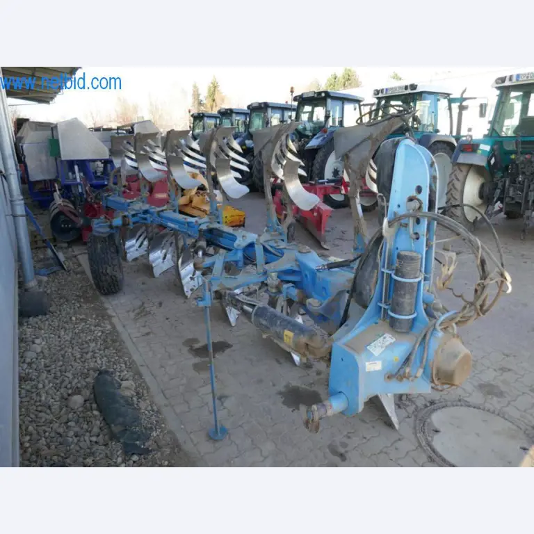 Máquinas e equipamentos técnicos do sector agroalimentar em bom estado de conservação-4