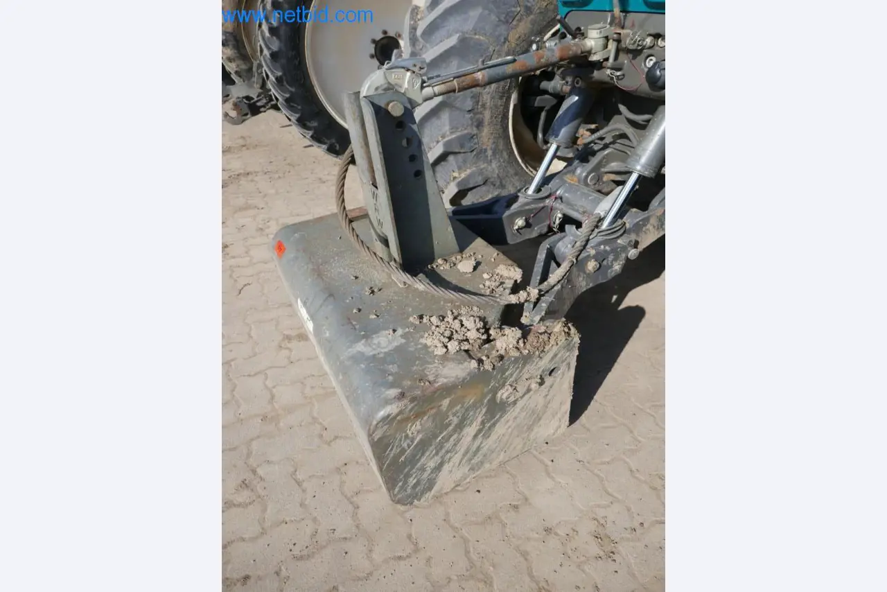 Máquinas e equipamentos técnicos do sector agroalimentar em bom estado de conservação-4