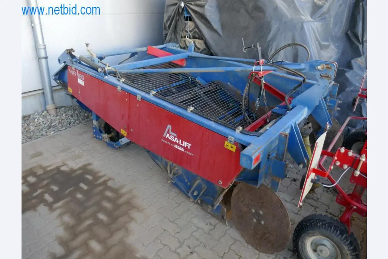 Máquinas e equipamentos técnicos do sector agroalimentar em bom estado de conservação-2