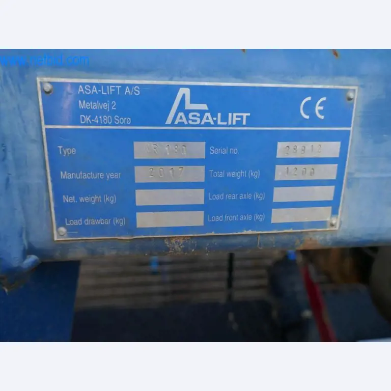 Máquinas e equipamentos técnicos do sector agroalimentar em bom estado de conservação-4