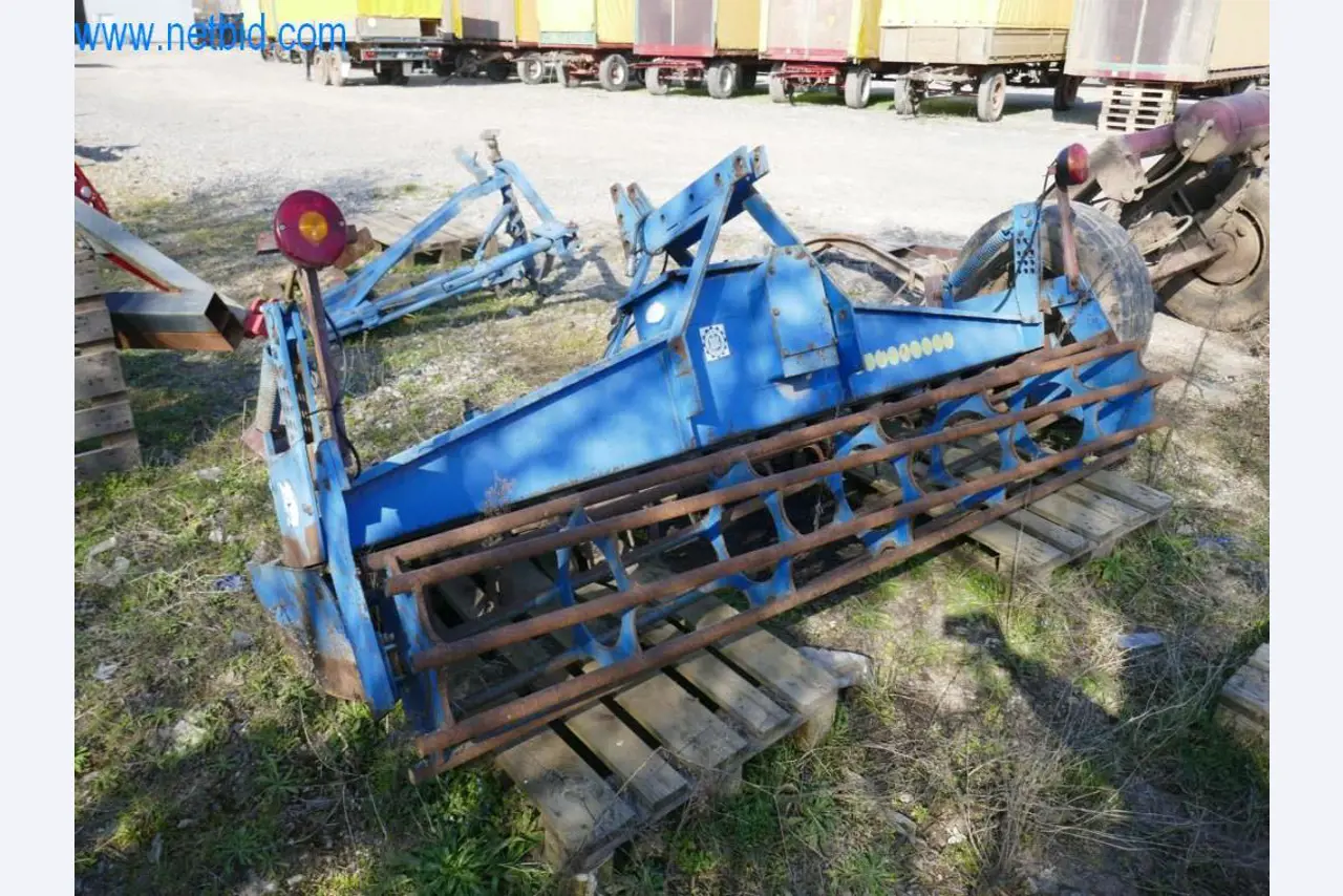 Máquinas e equipamentos técnicos do sector agroalimentar em bom estado de conservação-1