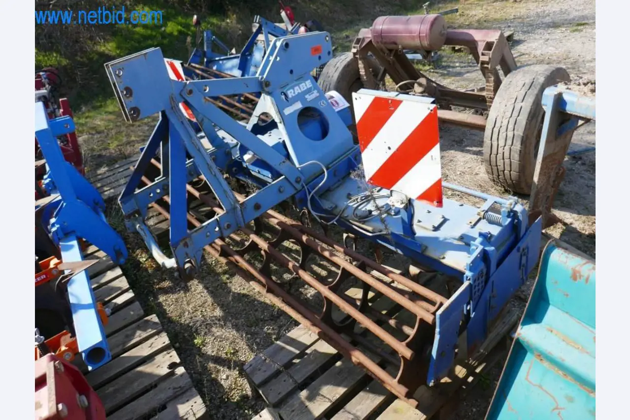 Máquinas e equipamentos técnicos do sector agroalimentar em bom estado de conservação-2