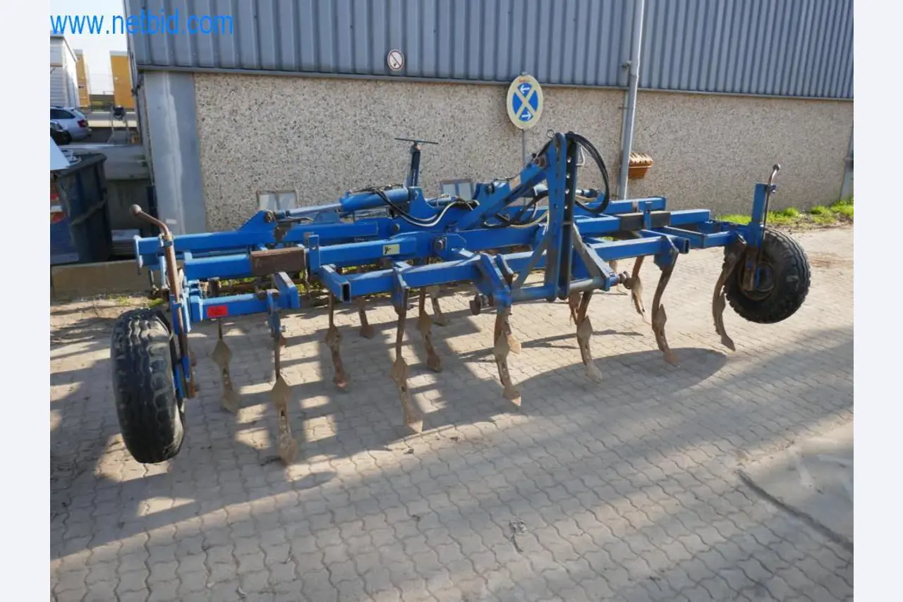 Máquinas e equipamentos técnicos do sector agroalimentar em bom estado de conservação-1