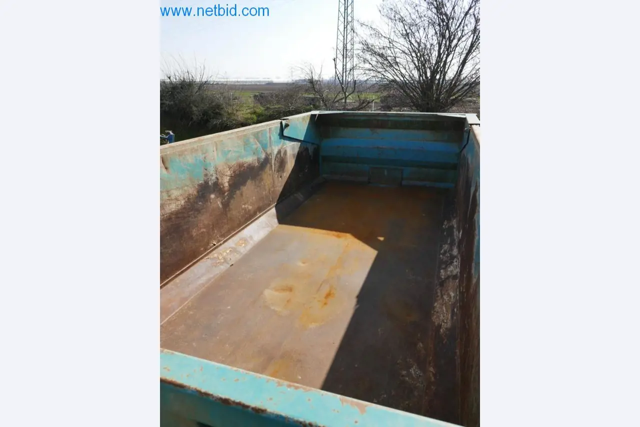 Dobro vzdrževani stroji in tehnična oprema iz živilskopredelovalnega sektorja-6