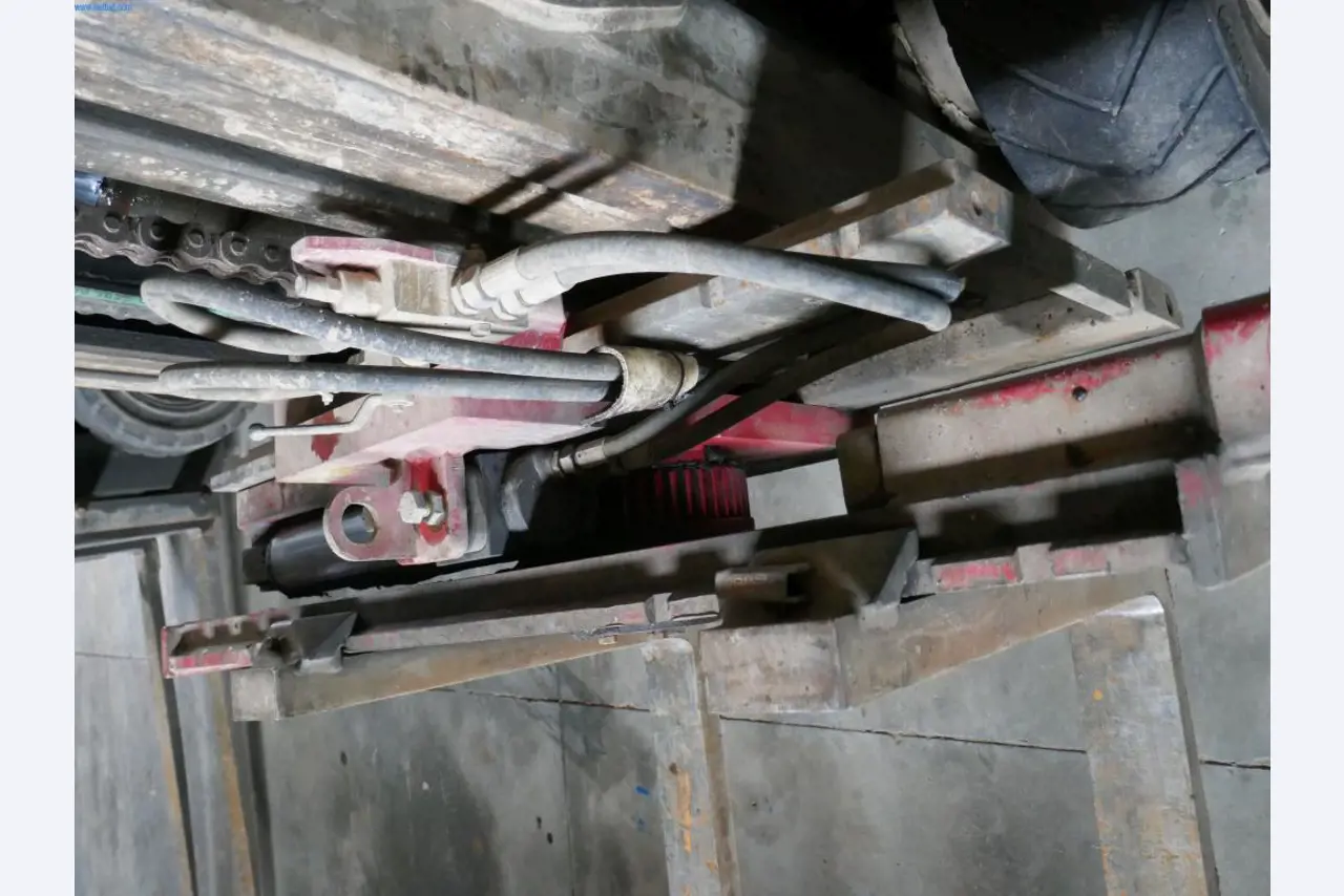 Máquinas e equipamentos técnicos do sector agroalimentar em bom estado de conservação-3