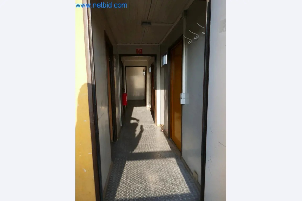 Máquinas e equipamentos técnicos do sector agroalimentar em bom estado de conservação-11