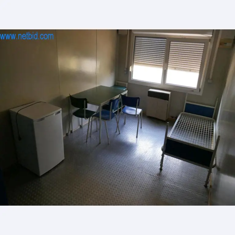 Máquinas e equipamentos técnicos do sector agroalimentar em bom estado de conservação-12