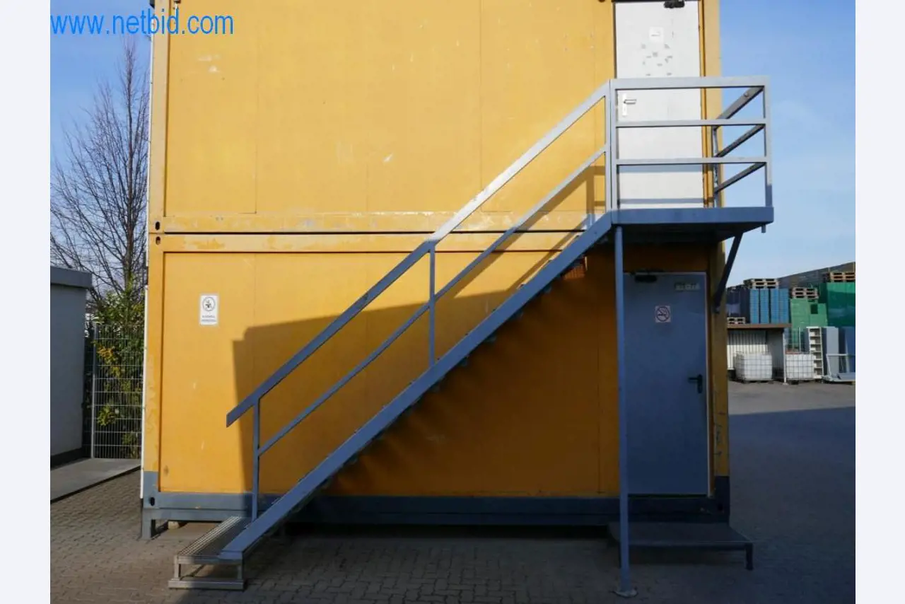 Máquinas e equipamentos técnicos do sector agroalimentar em bom estado de conservação-6