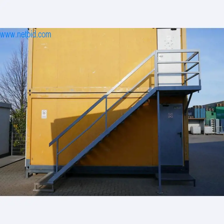 Máquinas e equipamentos técnicos do sector agroalimentar em bom estado de conservação-6