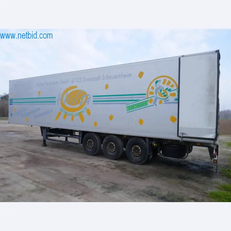 Máquinas e equipamentos técnicos do sector agroalimentar em bom estado de conservação-11