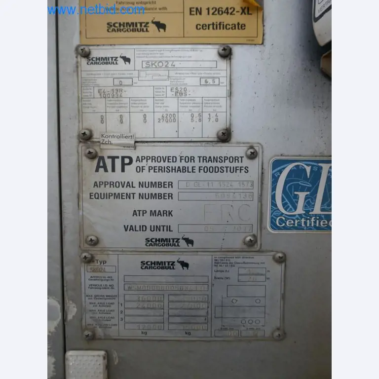 Máquinas e equipamentos técnicos do sector agroalimentar em bom estado de conservação-12