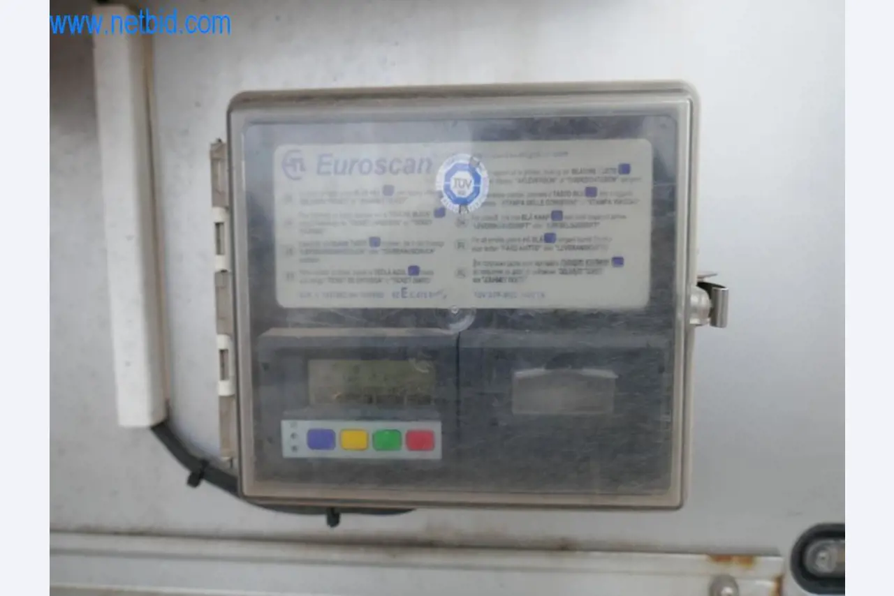 Máquinas e equipamentos técnicos do sector agroalimentar em bom estado de conservação-16