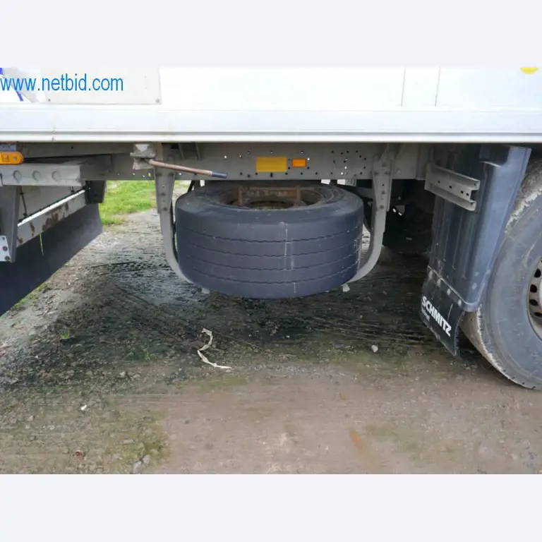 Máquinas e equipamentos técnicos do sector agroalimentar em bom estado de conservação-3