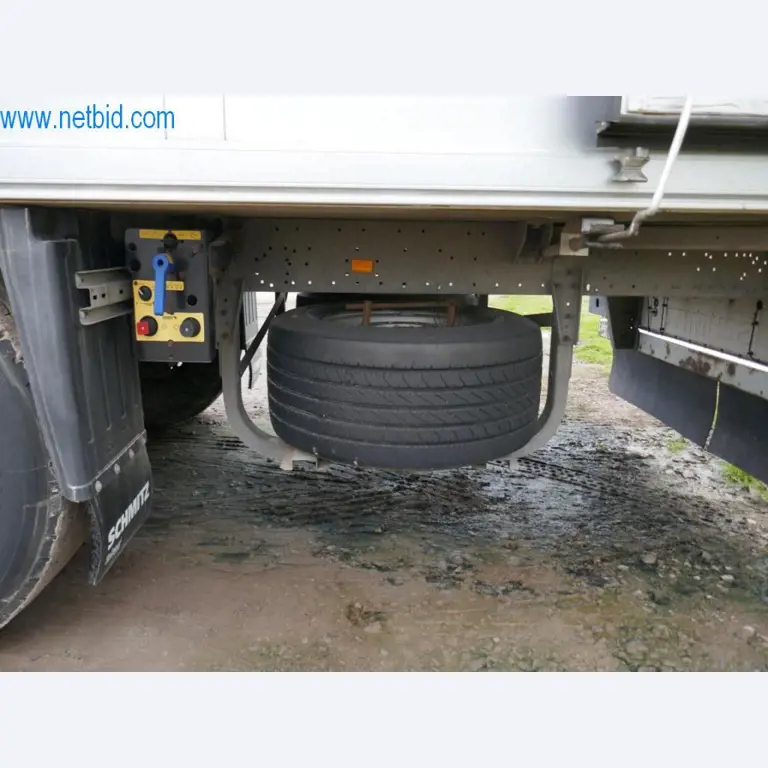 Máquinas e equipamentos técnicos do sector agroalimentar em bom estado de conservação-4