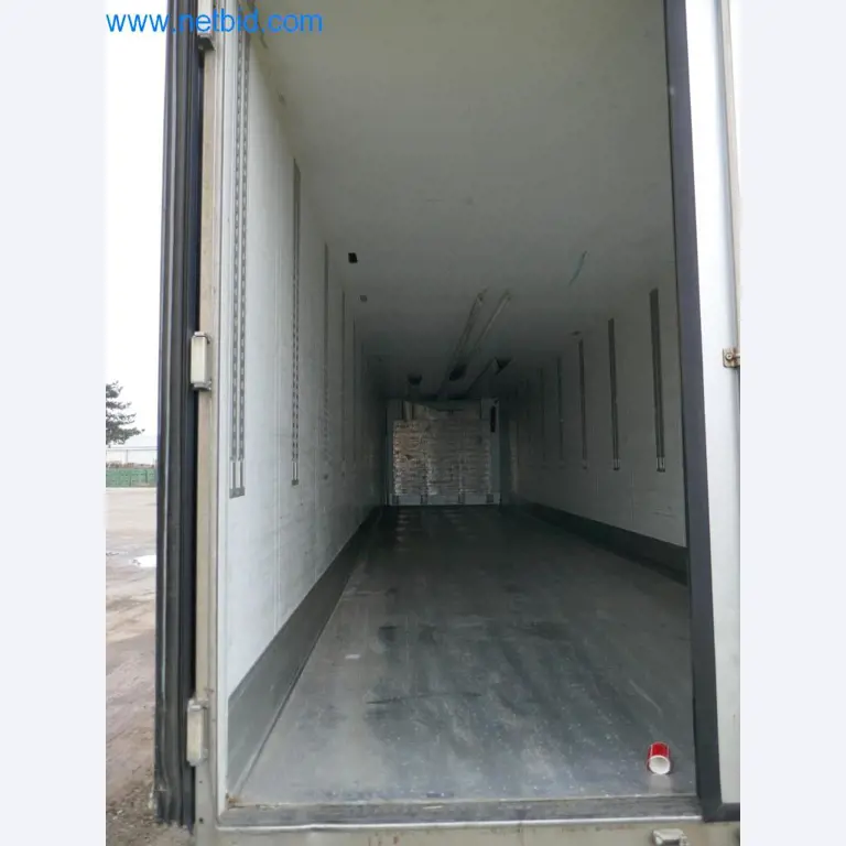 Máquinas e equipamentos técnicos do sector agroalimentar em bom estado de conservação-5