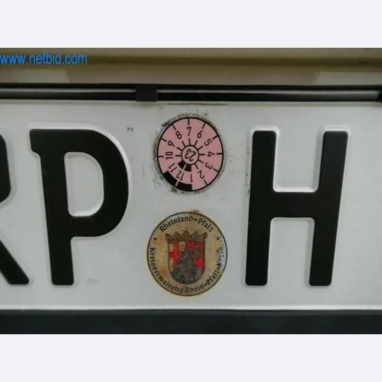 Máquinas e equipamentos técnicos do sector agroalimentar em bom estado de conservação-8